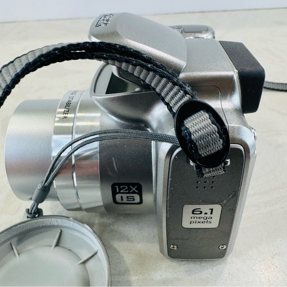 Kodak EasyShare Z612 Digital Camera 12x Opt Zoom 6.1MP New Battery Tested Works - Picture 12 of 16